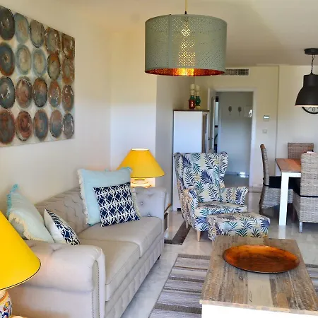 Apartment Luxury Apartment, Surrounded By Several Golf Courses And Near The Sea Alcaidesa