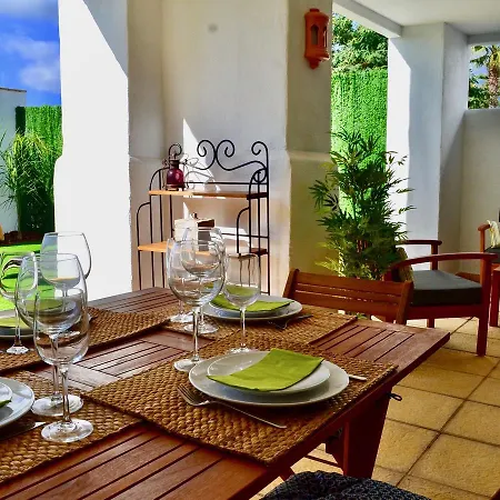 Luxury Apartment, Surrounded By Several Golf Courses And Near The Sea Apartment Alcaidesa