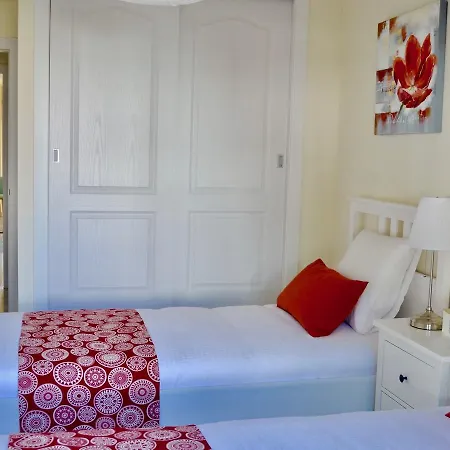 Apartment Luxury Apartment, Surrounded By Several Golf Courses And Near The Sea Alcaidesa