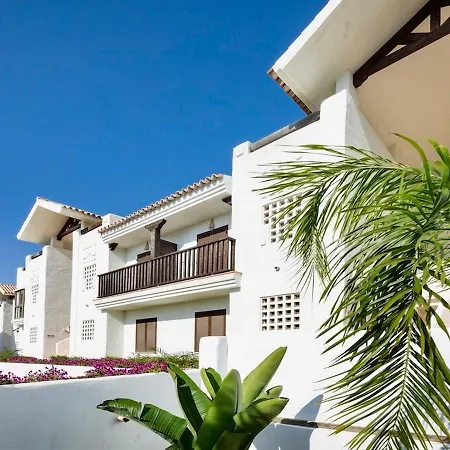 Apartment Luxury Apartment, Surrounded By Several Golf Courses And Near The Sea Alcaidesa